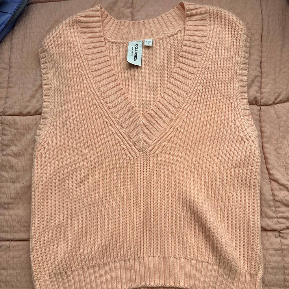 Pink oversized sweater vest